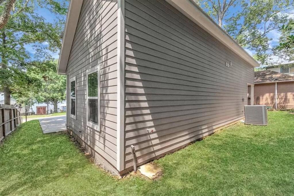 Vacation Home Lake Livingston! Onalaska Bagian luar foto