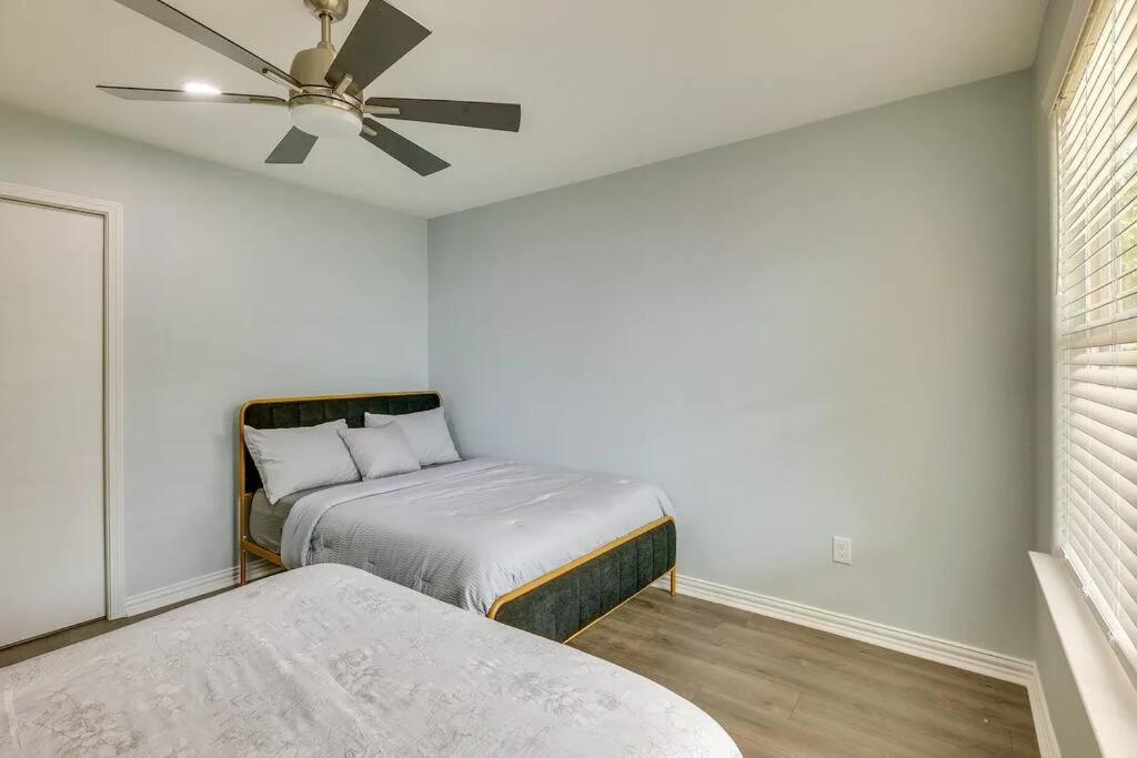 Vacation Home Lake Livingston! Onalaska Bagian luar foto