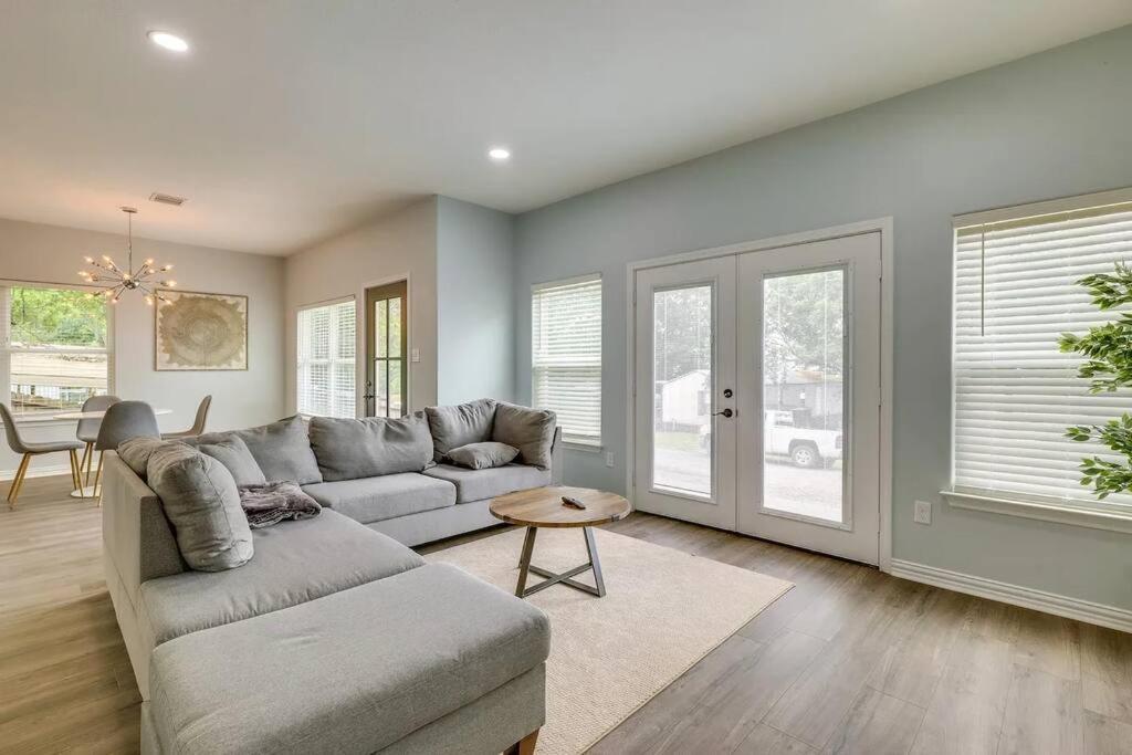 Vacation Home Lake Livingston! Onalaska Bagian luar foto