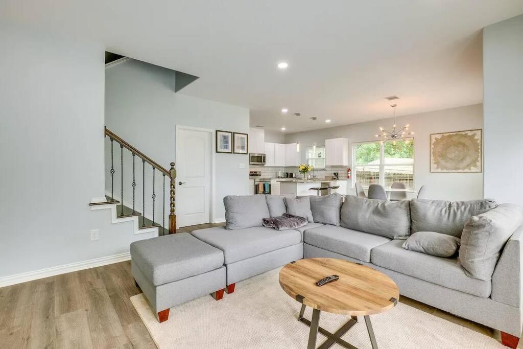 Vacation Home Lake Livingston! Onalaska Bagian luar foto
